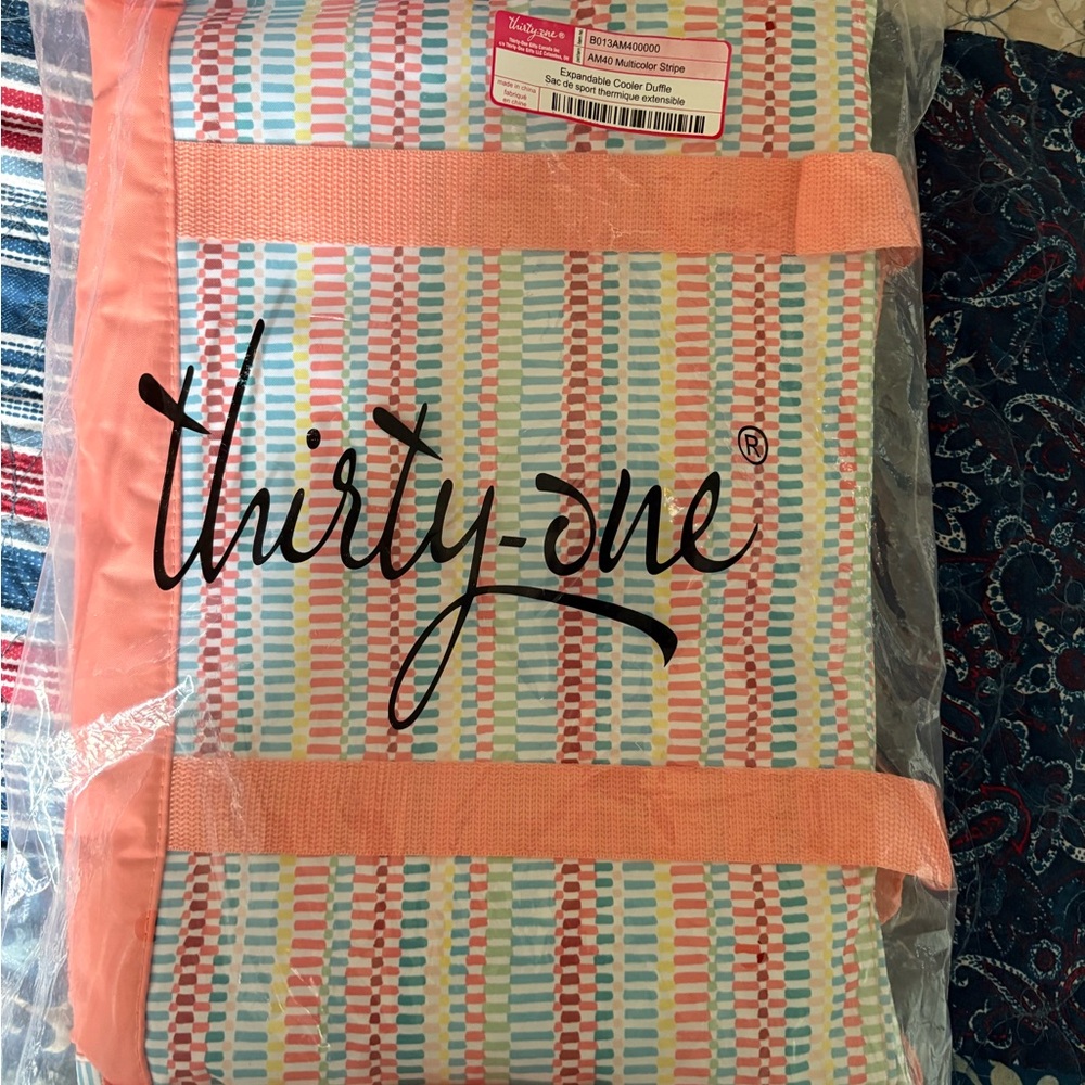 Thirty-One Peach and Multicolor Travel Duffle